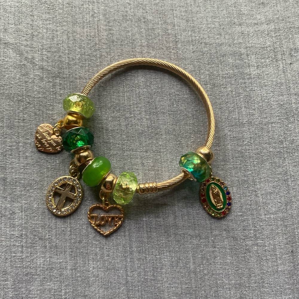 Elegant Gold and Green Charm Bracelet